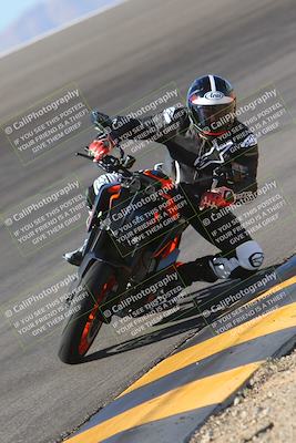 media/Nov-06-2023-Moto Forza (Mon) [[ce023d0744]]/3-Intermediate Group/Session 2 (Bowl)/